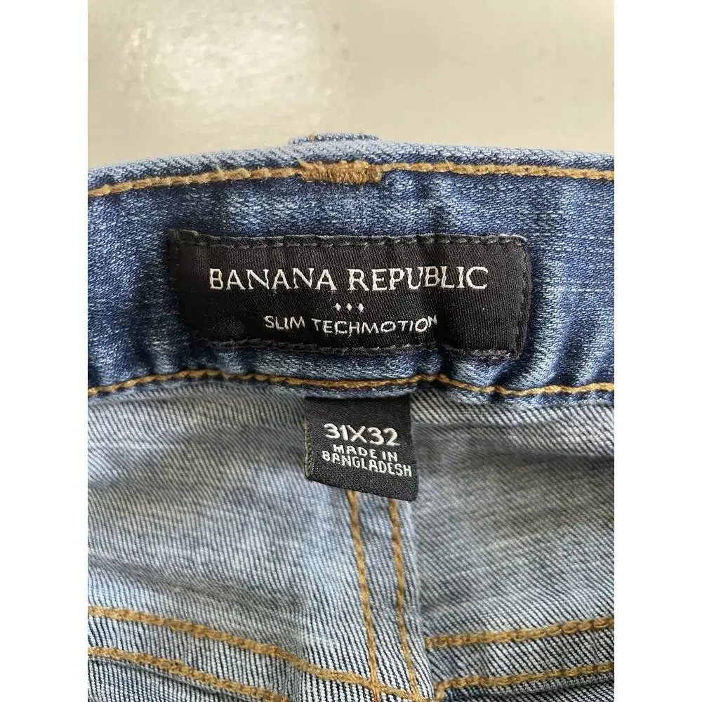 Banana Republic see photos
